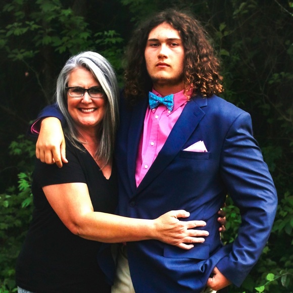 Meet your Posher, Gaye Price - Picture 9 of 11